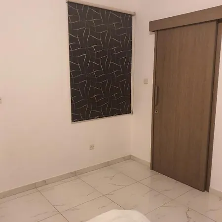 Immaculate 2-Bed Apartment In Larnaca Appartamento Larnaca