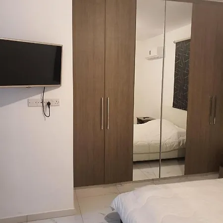 Immaculate 2-Bed Apartment In Larnaca Appartamento