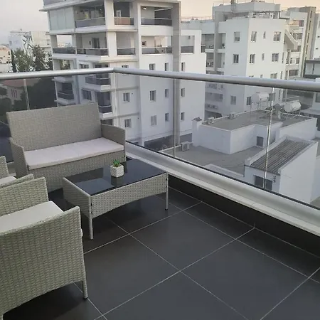 Immaculate 2-Bed Apartment In Larnaca * Larnaca