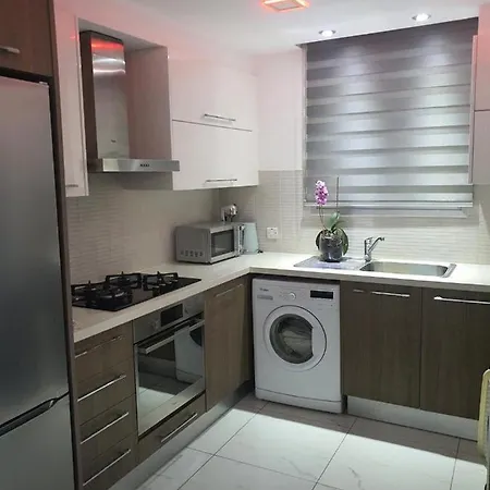 Immaculate 2-Bed Apartment In Larnaca Lägenhet Larnaca